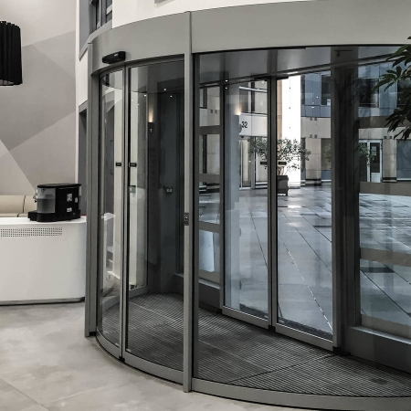 180° Curved Sliding Door