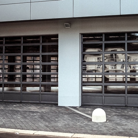 Sectional overhead door